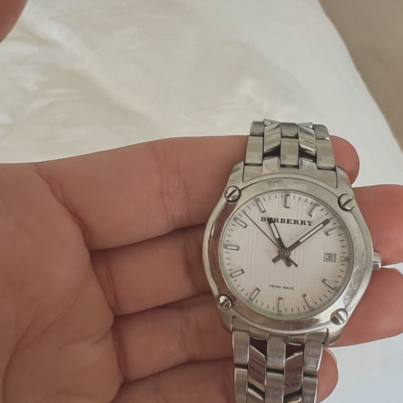 Women's Burberry Watch - Picture 4 of 6